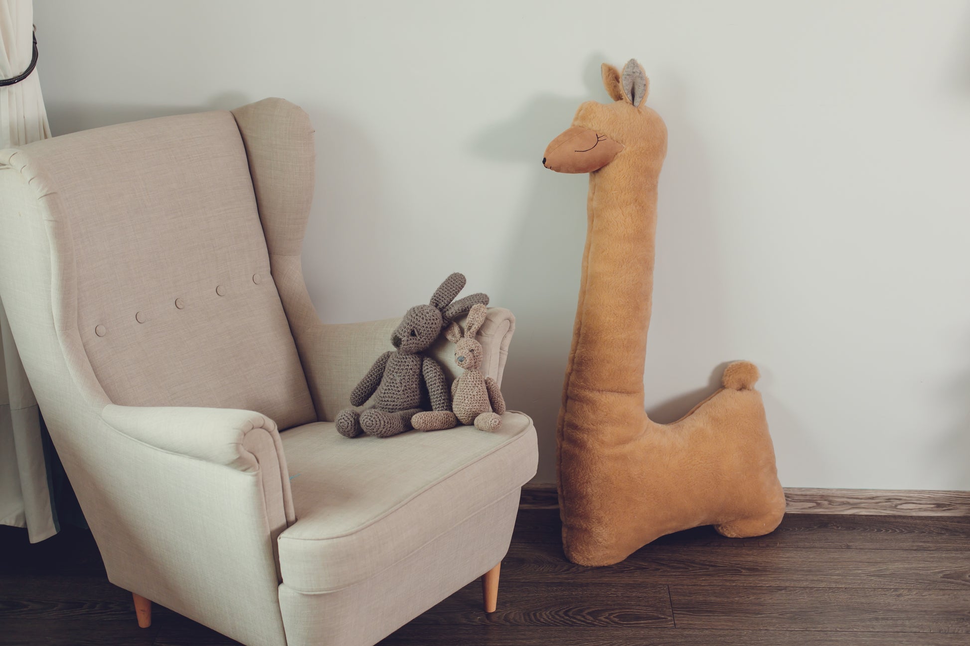 Giant Plush Alpaca Toy – 120cm Rust-Coloured Soft Pillow Friend | Vegan Fur | Handmade in Lithuania