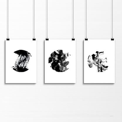 Movimiento monocromático | Conjunto de 3 láminas minimalistas para pared