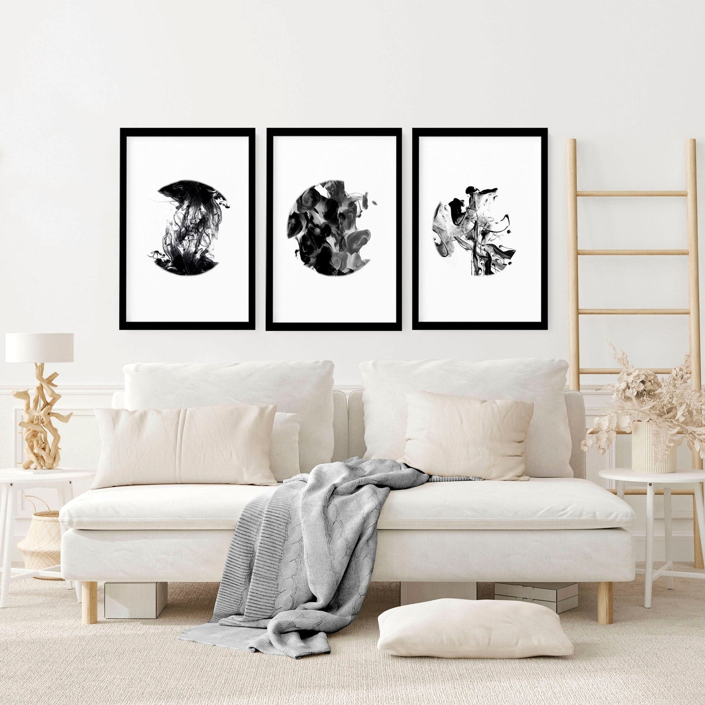 Movimiento monocromático | Conjunto de 3 láminas minimalistas para pared